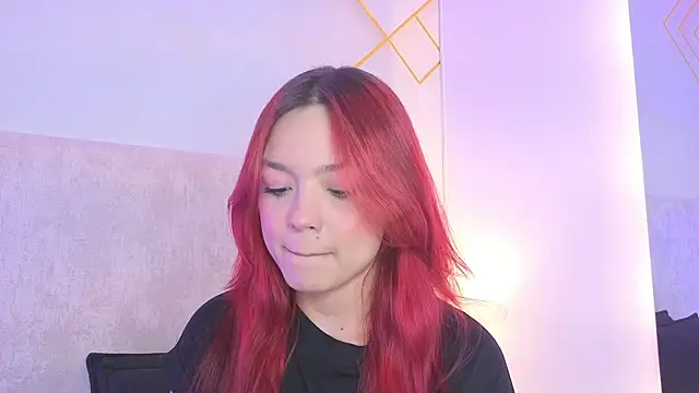 Snapshot of Martinaa_Garcia chatting on 06/01/26, 07:48 Martinaa Garcia online show from 06/01/26, 07:48