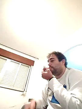 GluingPerson online show from 11/21/25, 01:48