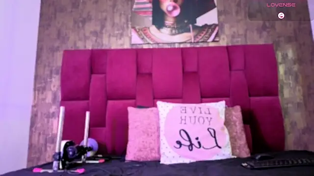 camila  bouzas online show from 02/21/26, 11:55