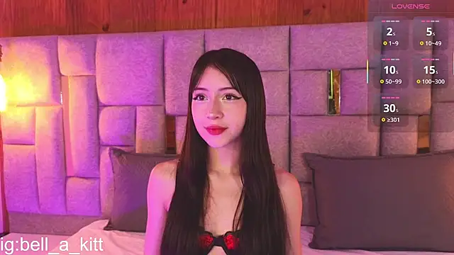 bella kittyy  online show from 11/26/25, 05:19