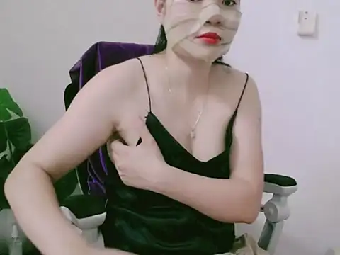 Tinamy online show from 10/19/25, 08:04