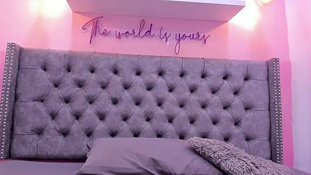 Sophiia 77 online show from 02/08/26, 07:06