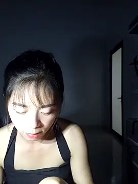 Snapshot of mochi_suka chatting on 10/19/25, 12:28 mochi suka online show from 10/19/25, 12:28