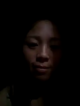 Snapshot of mochi_suka chatting on 10/20/25, 10:43 mochi suka online show from 10/20/25, 10:43