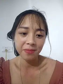 Snapshot of mochi_suka chatting on 10/21/25, 10:49 mochi suka online show from 10/21/25, 10:49