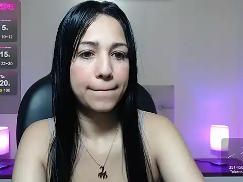 gabyy cute  online show from 11/02/25, 10:50