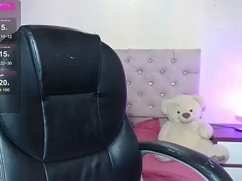 gabyy cute  online show from 11/05/25, 07:52
