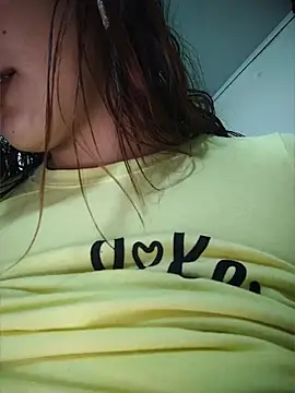 Snapshot of _Sofii_01 chatting on 05/11/26, 02:28 Sofii 01 online show from 05/11/26, 02:28