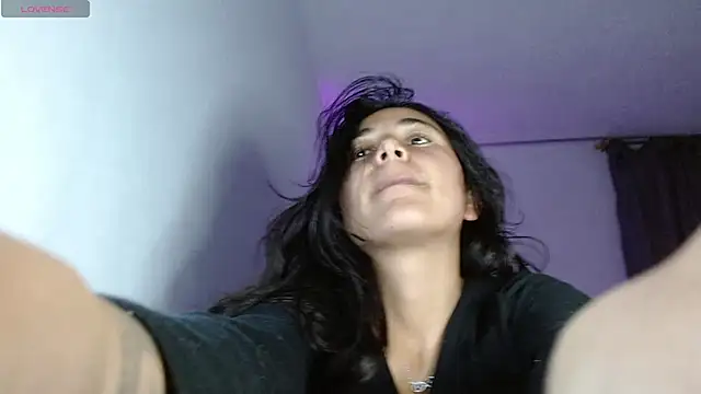 naomy rain online show from 10/22/25, 10:53