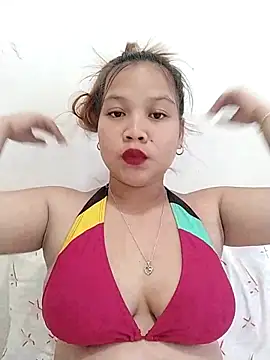 xxsexytitsxx online show from 03/15/26, 05:13