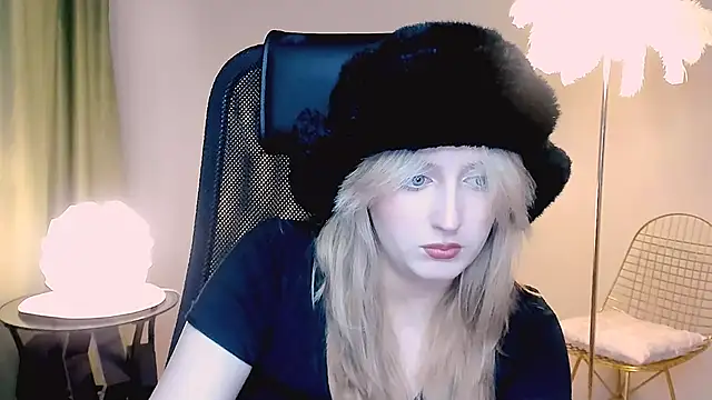 ScarlettScril online show from 11/14/25, 09:30