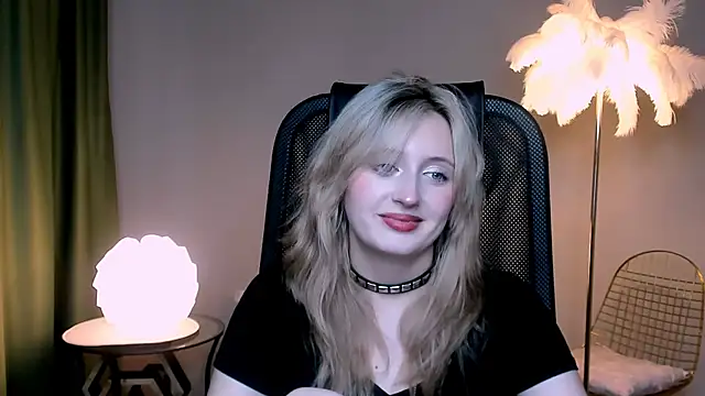 ScarlettScril online show from 11/15/25, 11:18