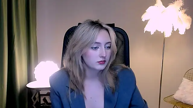 ScarlettScril online show from 11/20/25, 06:35