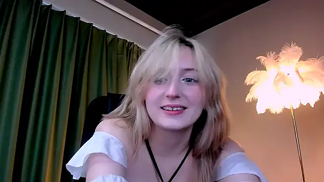 ScarlettScril online show from 11/23/25, 07:30