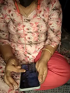 Snapshot of Priyanka-Khan chatting on 05/14/26, 06:37 Priyanka-Khan online show from 05/14/26, 06:37