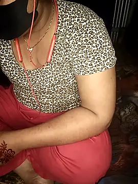 Snapshot of Priyanka-Khan chatting on 06/01/26, 05:36 Priyanka-Khan online show from 06/01/26, 05:36