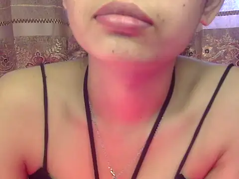 Snapshot of fairyy_tale chatting on 11/20/25, 02:45 fairyy tale online show from 11/20/25, 02:45