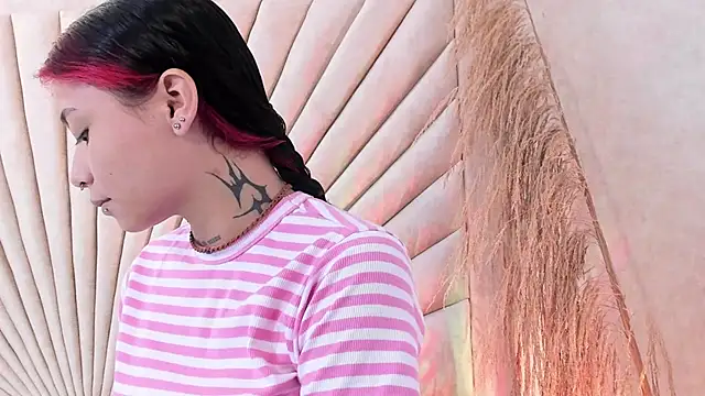 Emma duff online show from 10/29/25, 12:29