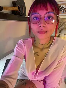 Emma duff online show from 04/05/26, 07:44