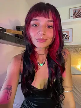 Emma duff online show from 04/19/26, 07:49