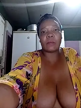 boobsqueenxo online show from 11/16/25, 06:41