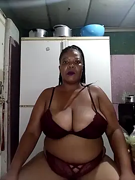 boobsqueenxo online show from 11/26/25, 06:20