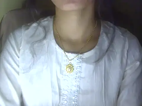 Snapshot of Shezi_N chatting on 05/30/26, 01:19 Shezi N online show from 05/30/26, 01:19