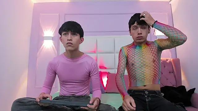 hoot booys  online show from 10/28/25, 08:33