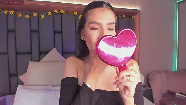 TanyaBello online show from 11/30/25, 01:48