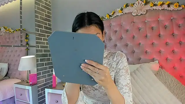 TanyaBello online show from 04/21/26, 04:30