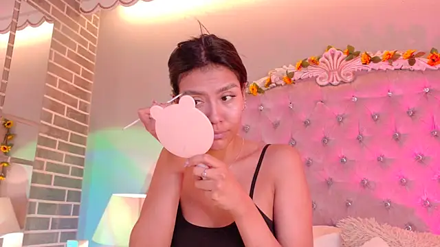 TanyaBello online show from 05/17/26, 04:43