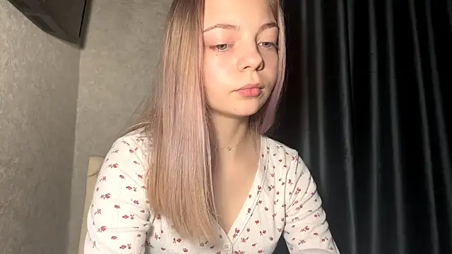 Snapshot of WrithenStub chatting on 12/05/25, 05:20 WrithenStub online show from 12/05/25, 05:20