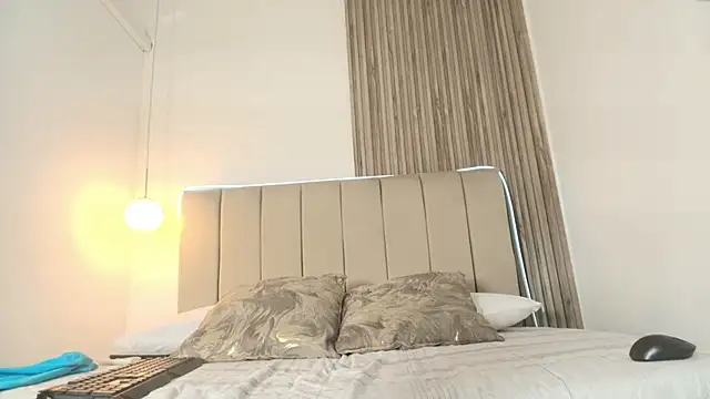 EvaaSinclair online show from 03/02/26, 08:04