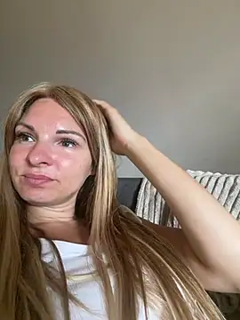 Snapshot of kinkysarahx chatting on 07/28/26, 08:54 kinkysarahx online show from 07/28/26, 08:54