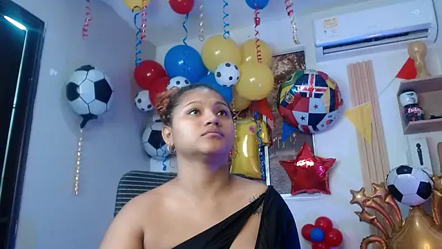 Snapshot of miel_alisha chatting on 06/12/26, 02:38 miel alisha online show from 06/12/26, 02:38