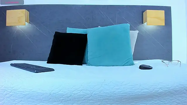 iamdoll online show from 02/03/26, 08:58