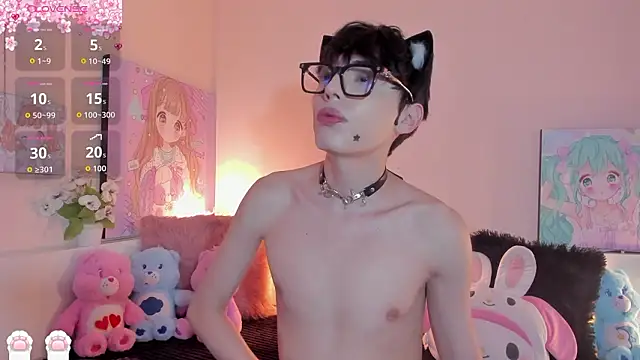 Strawberry Kitty  online show from 03/06/26, 03:58