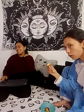 emily n abby online show from 03/30/26, 02:18