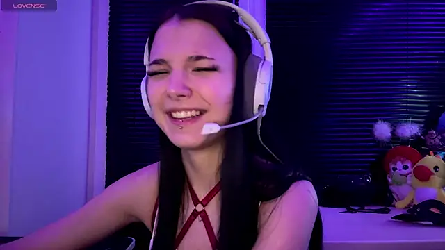 Snapshot of HanaMantanaDell chatting on 12/03/25, 03:21 HanaMantanaDell online show from 12/03/25, 03:21