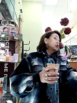 Luna 7777 online show from 03/18/26, 11:35