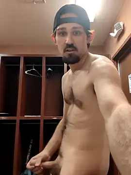 Snapshot of countrybannanaman chatting on 11/17/25, 11:54 countrybannanaman online show from 11/17/25, 11:54