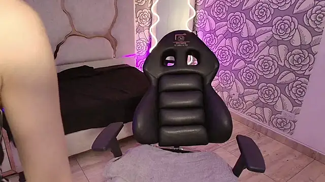 KATANA TAY online show from 11/03/25, 12:06