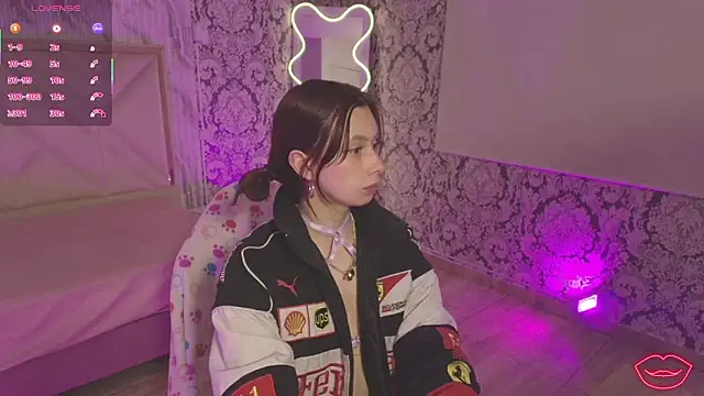 KATANA TAY online show from 01/15/26, 03:00