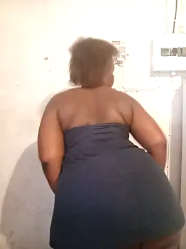 Roronae online show from 11/04/25, 09:41