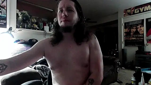 biggerisbetter12 online show from 10/18/25, 09:43