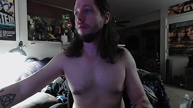 biggerisbetter12 online show from 03/21/26, 03:44