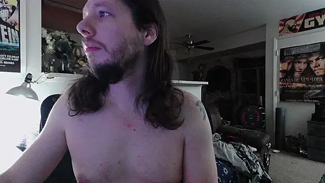 biggerisbetter12 online show from 03/24/26, 02:27