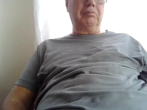 Snapshot of Scorpions2025 chatting on 10/19/25, 05:35 Scorpions2025 online show from 10/19/25, 05:35