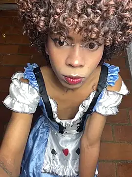 Snapshot of Juliethaaa_1 chatting on 10/19/25, 04:35 Juliethaaa 1 online show from 10/19/25, 04:35