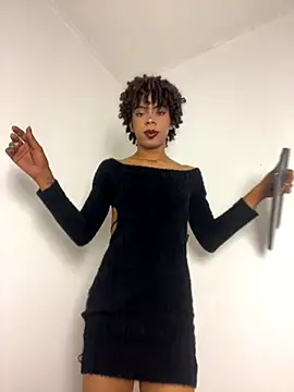 Snapshot of Juliethaaa_1 chatting on 10/30/25, 04:25 Juliethaaa 1 online show from 10/30/25, 04:25